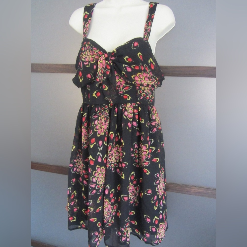 Candie's Black & Red Floral Sweetheart Fit & Flare Open Back Chiffon Mini Dress